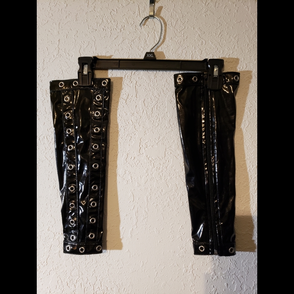 Patent PU Arm Warmers, Zip with Grommets